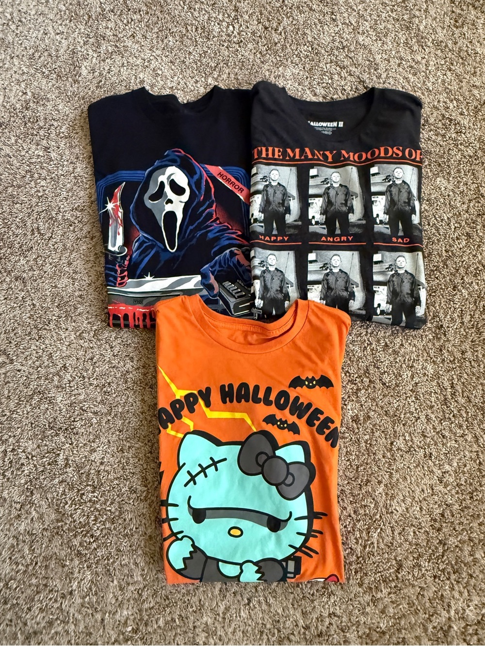 Halloween T-Shirt Lot (3) Size Medium Ghostface Hello Kitty and Michael Myers